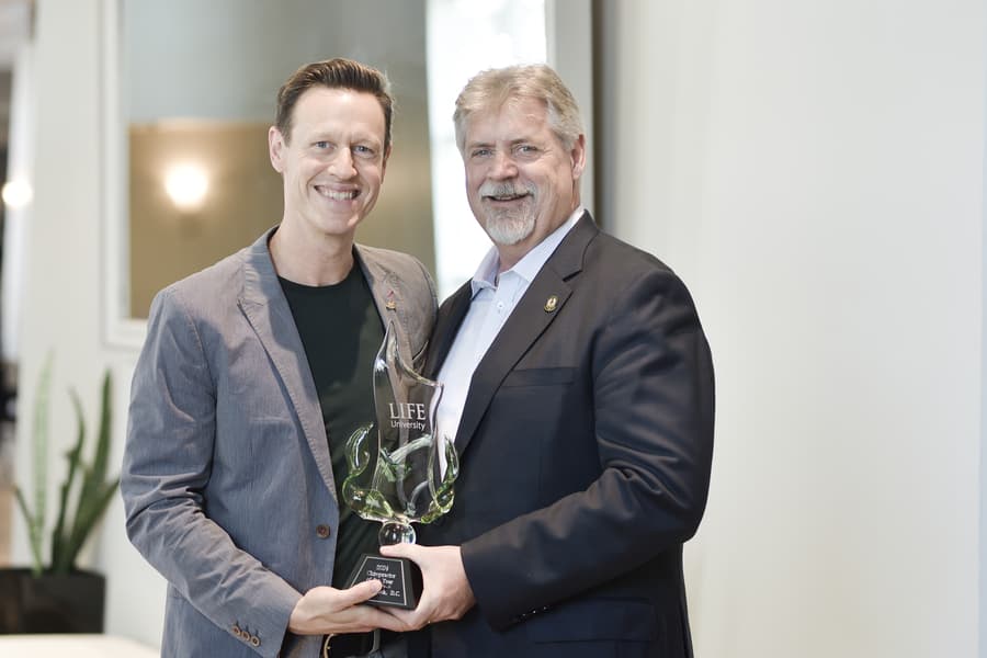 London Chiropractor Named 2024 Chiropractor of the Year in Historic Recognition